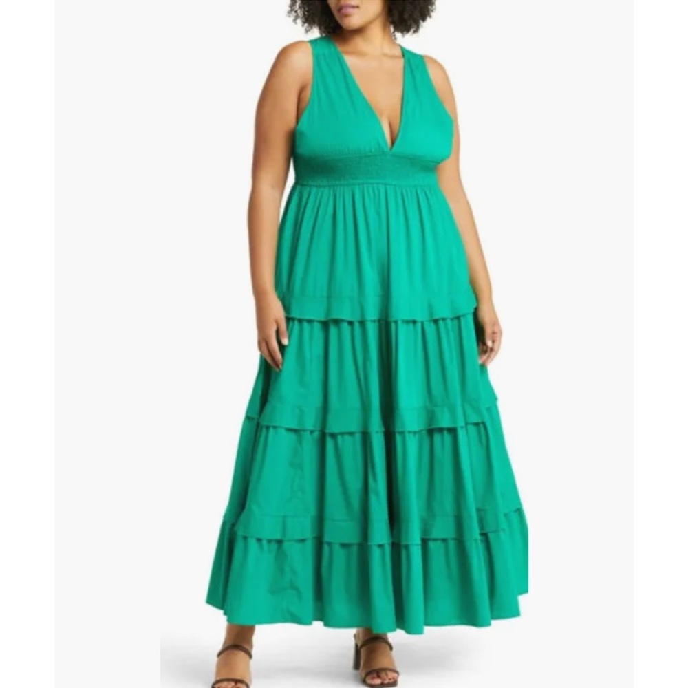 Chelsea28 Emerald Green Tiered Maxi Dress